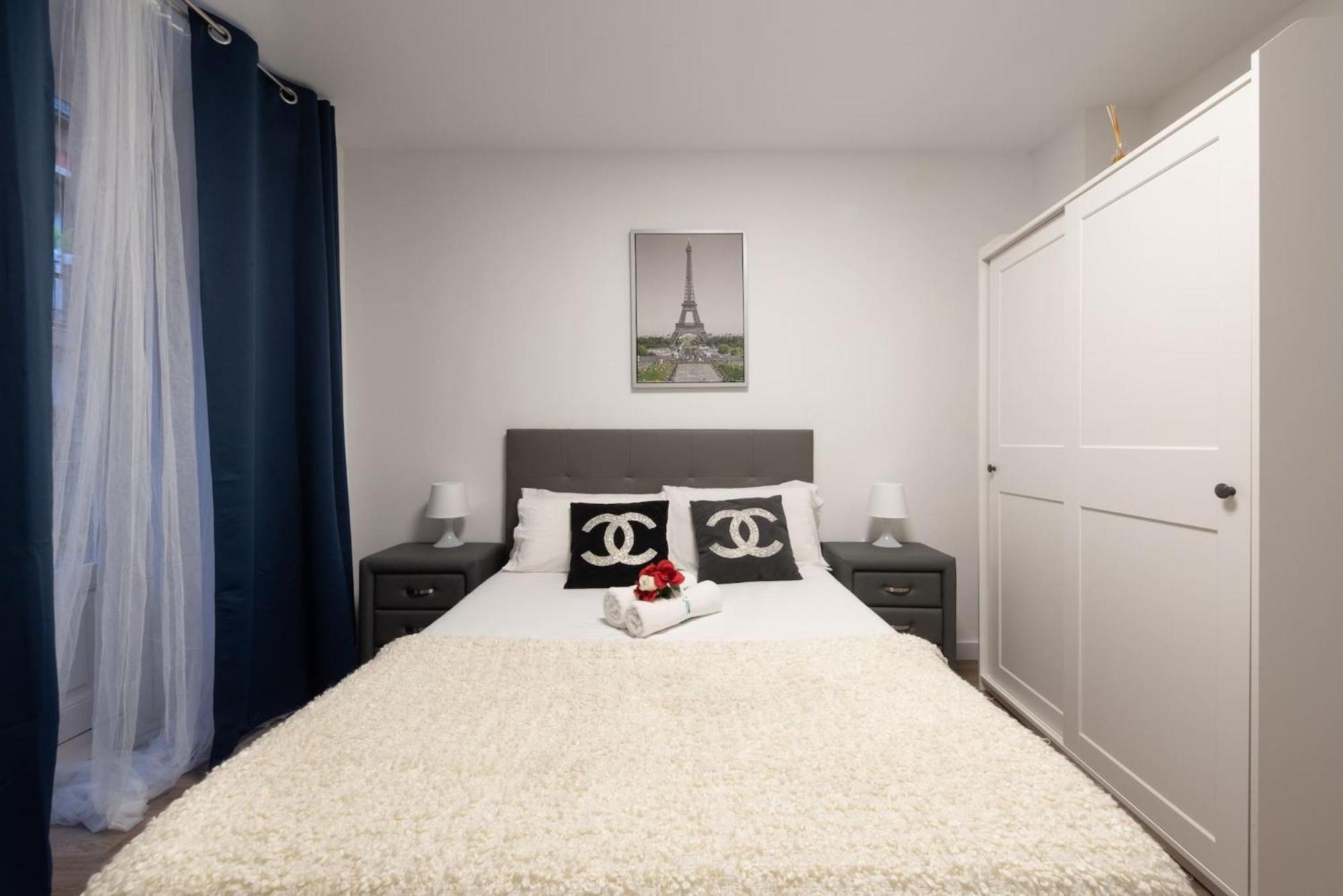 Apartamentos Day Madrid Santo Domingo Centro Gran Via Sol Malasana Eksteriør billede