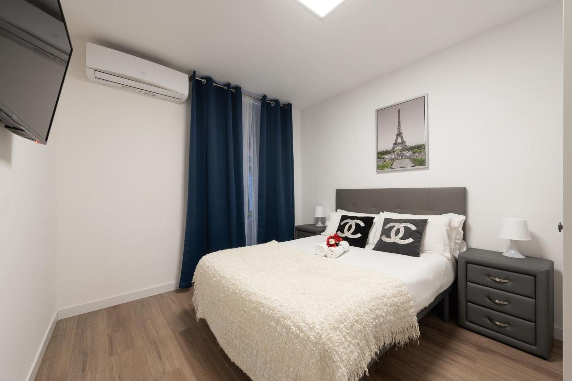 Apartamentos Day Madrid Santo Domingo Centro Gran Via Sol Malasana Eksteriør billede