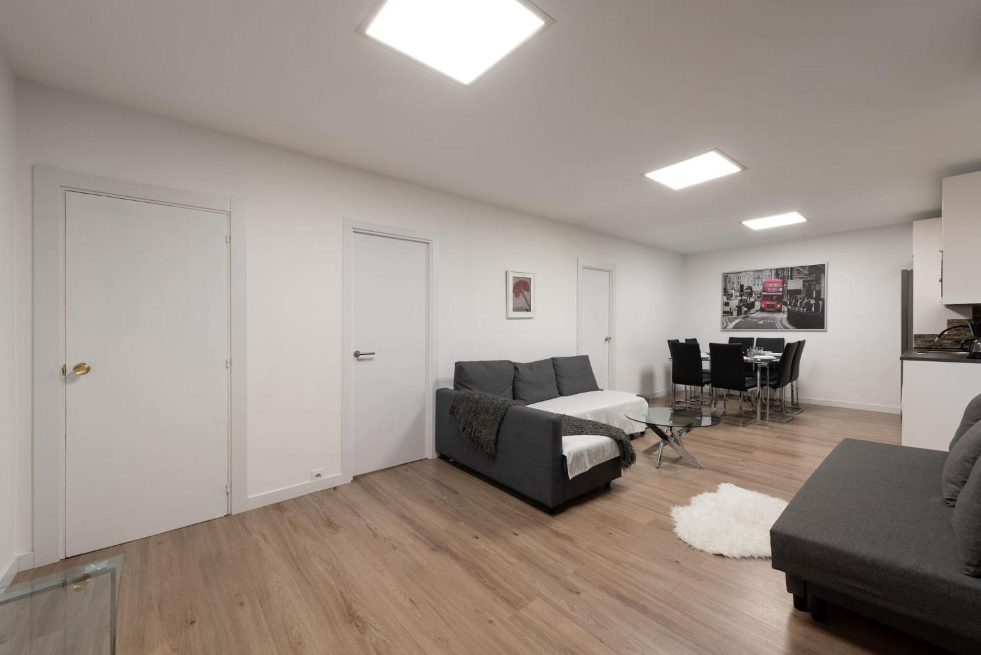 Apartamentos Day Madrid Santo Domingo Centro Gran Via Sol Malasana Eksteriør billede