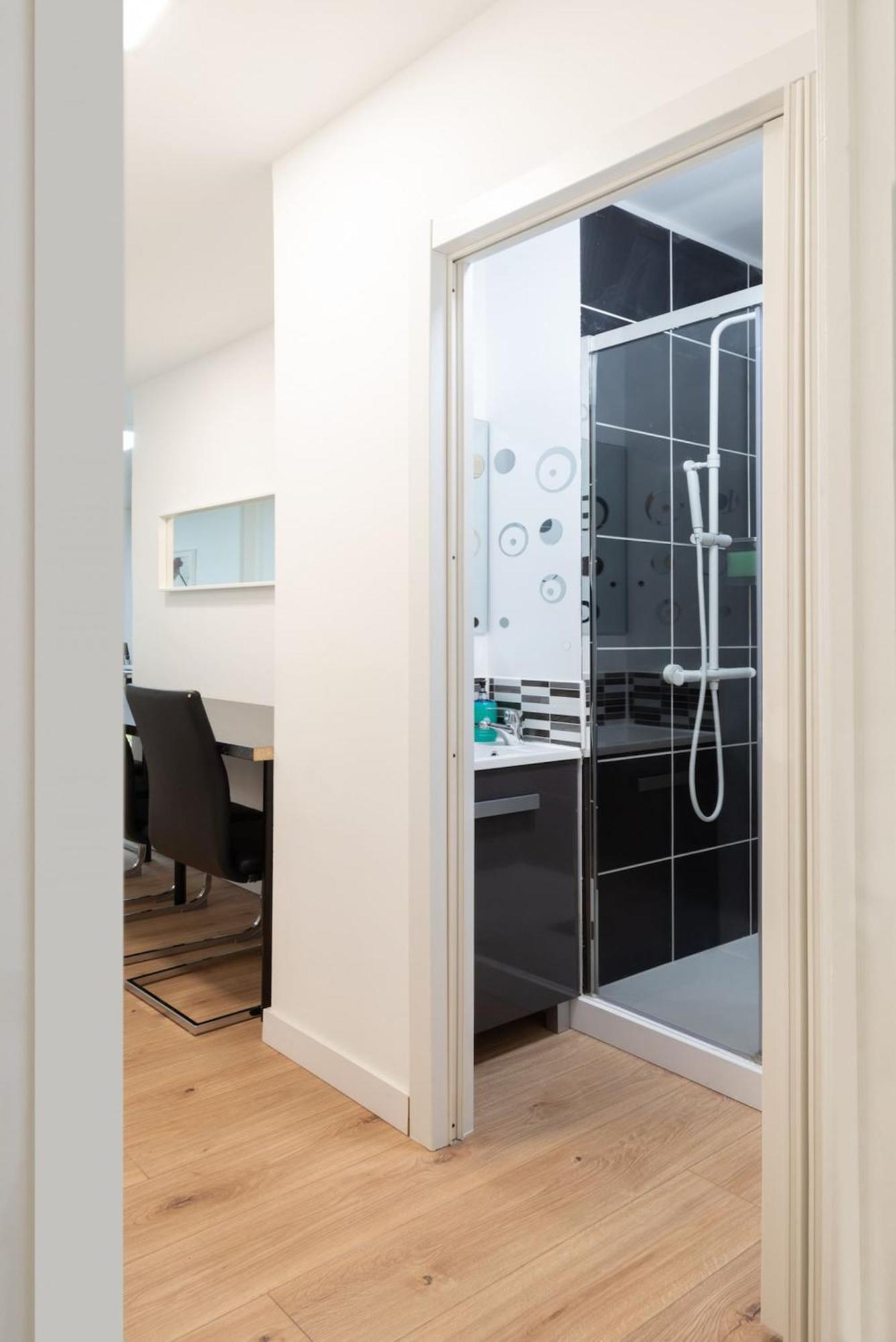 Apartamentos Day Madrid Santo Domingo Centro Gran Via Sol Malasana Eksteriør billede
