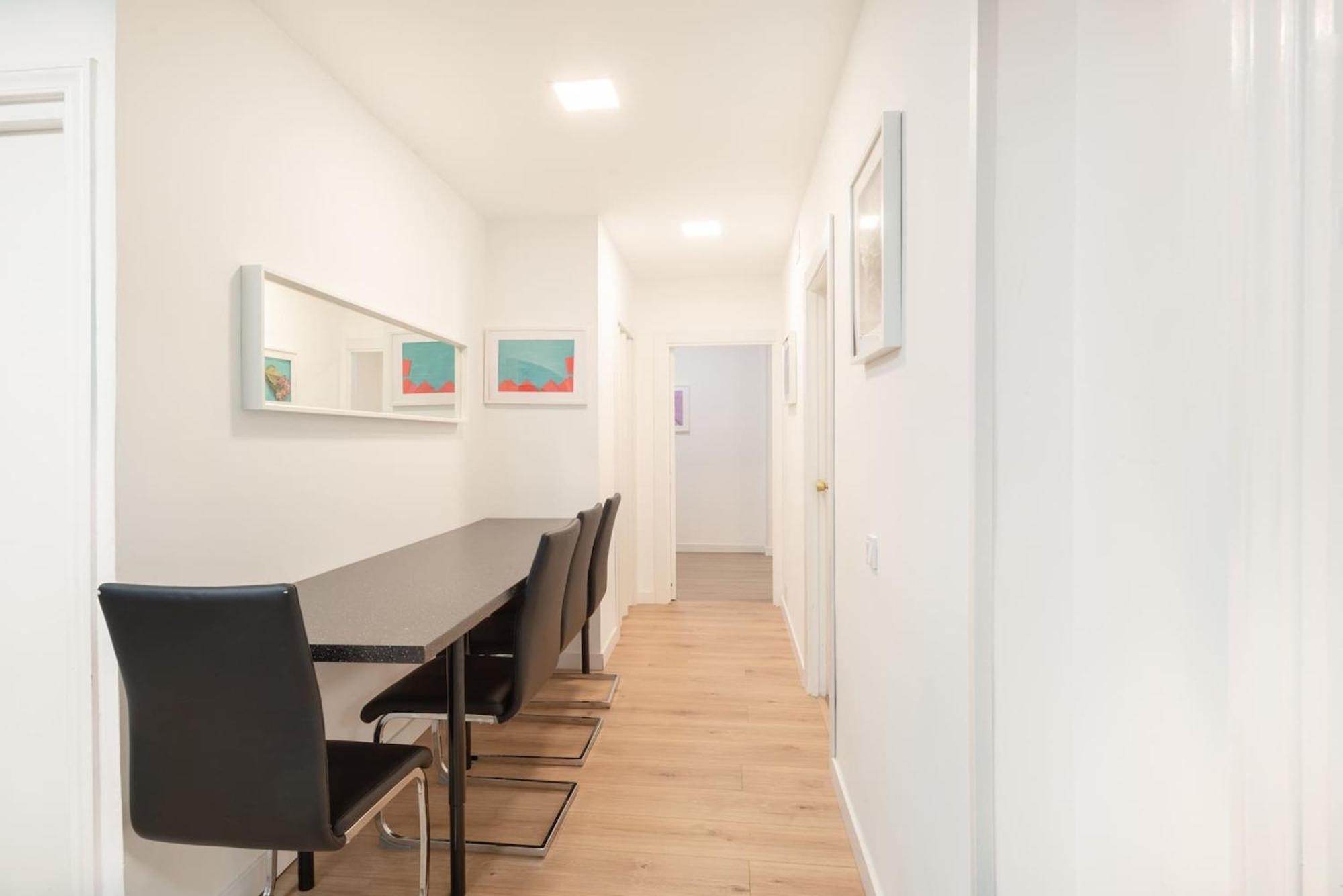 Apartamentos Day Madrid Santo Domingo Centro Gran Via Sol Malasana Eksteriør billede