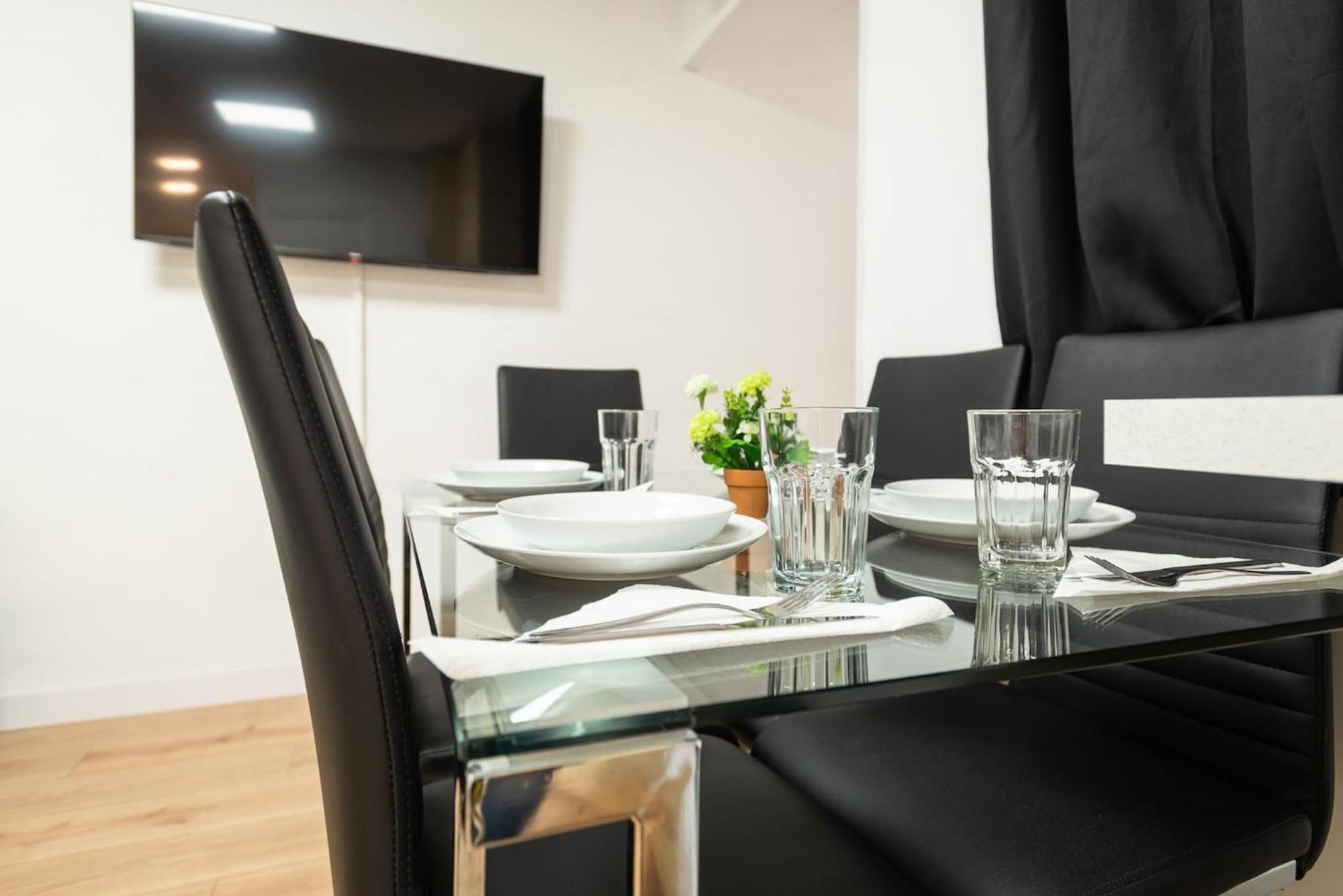 Apartamentos Day Madrid Santo Domingo Centro Gran Via Sol Malasana Eksteriør billede