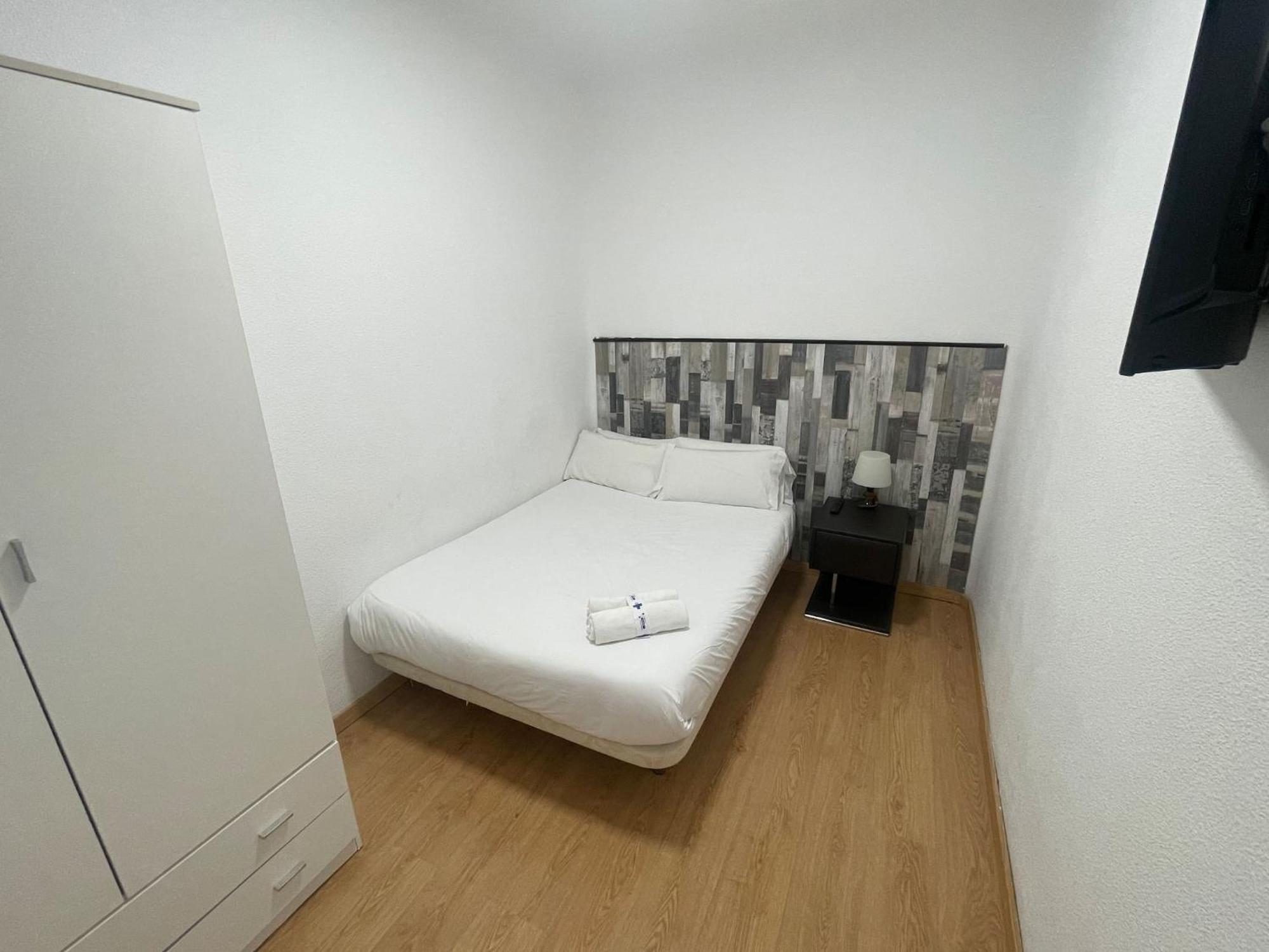 Apartamentos Day Madrid Santo Domingo Centro Gran Via Sol Malasana Eksteriør billede