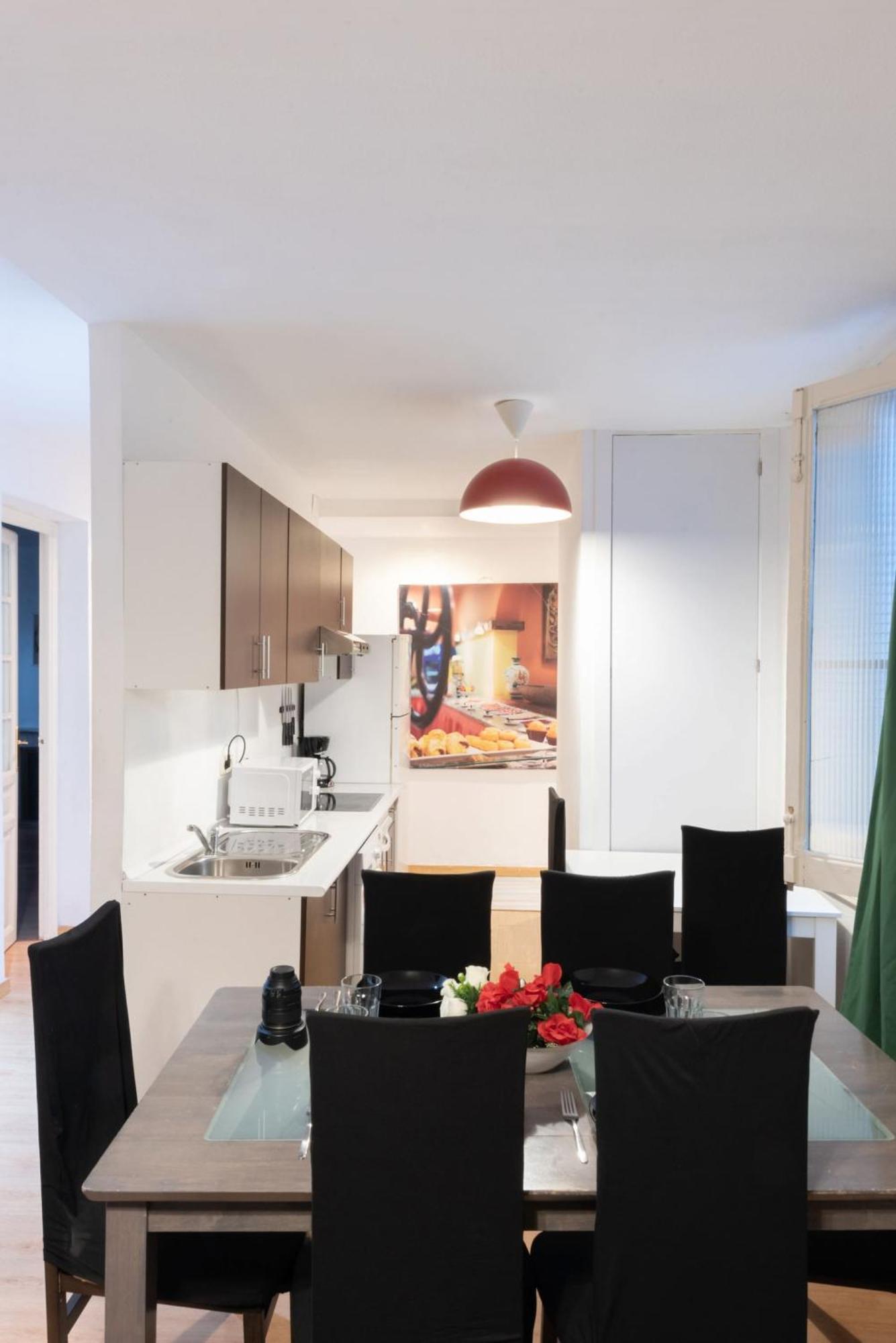 Apartamentos Day Madrid Santo Domingo Centro Gran Via Sol Malasana Eksteriør billede